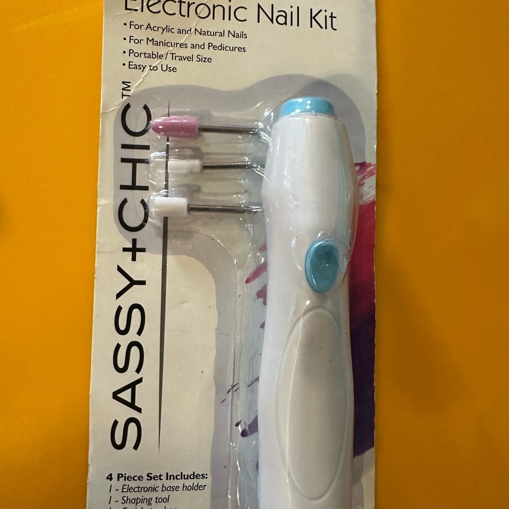 CVS Electronic Nail Kit - White and Blue